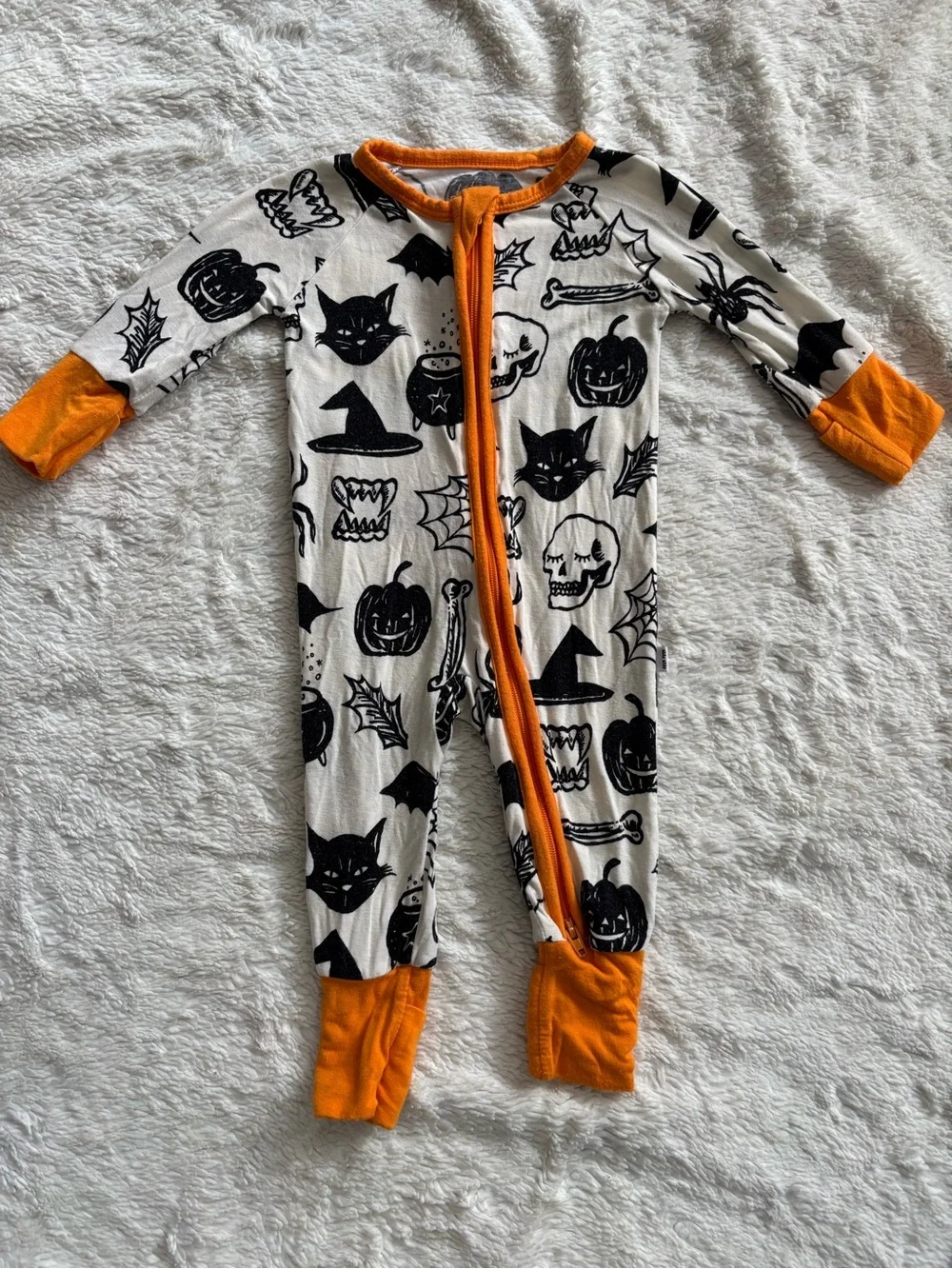 Little sleepies Halloween zippy